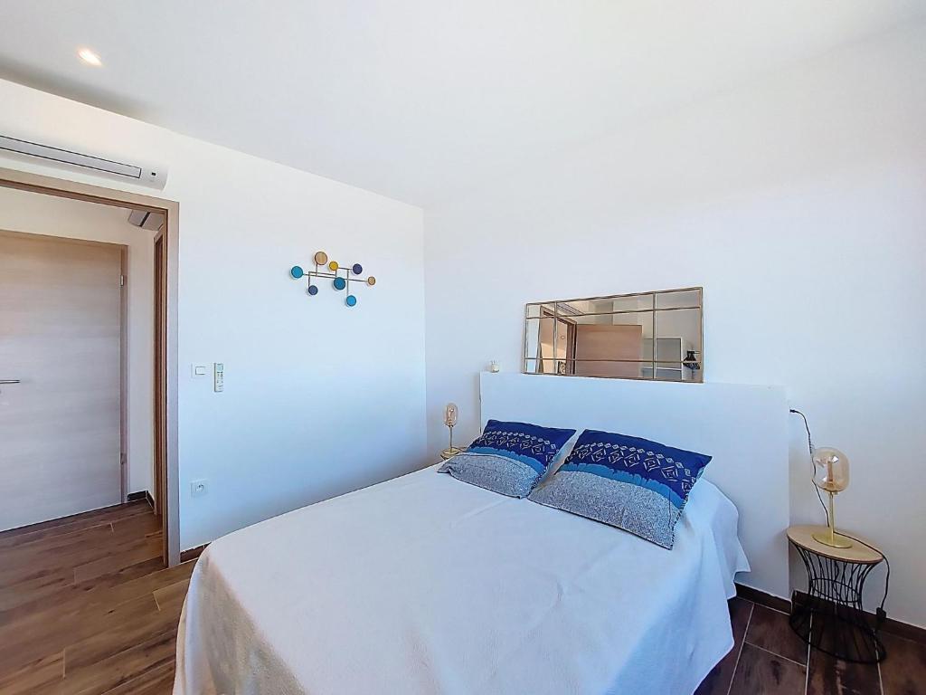  - Villa (10 pers.) Costa Gelata by Interhome
