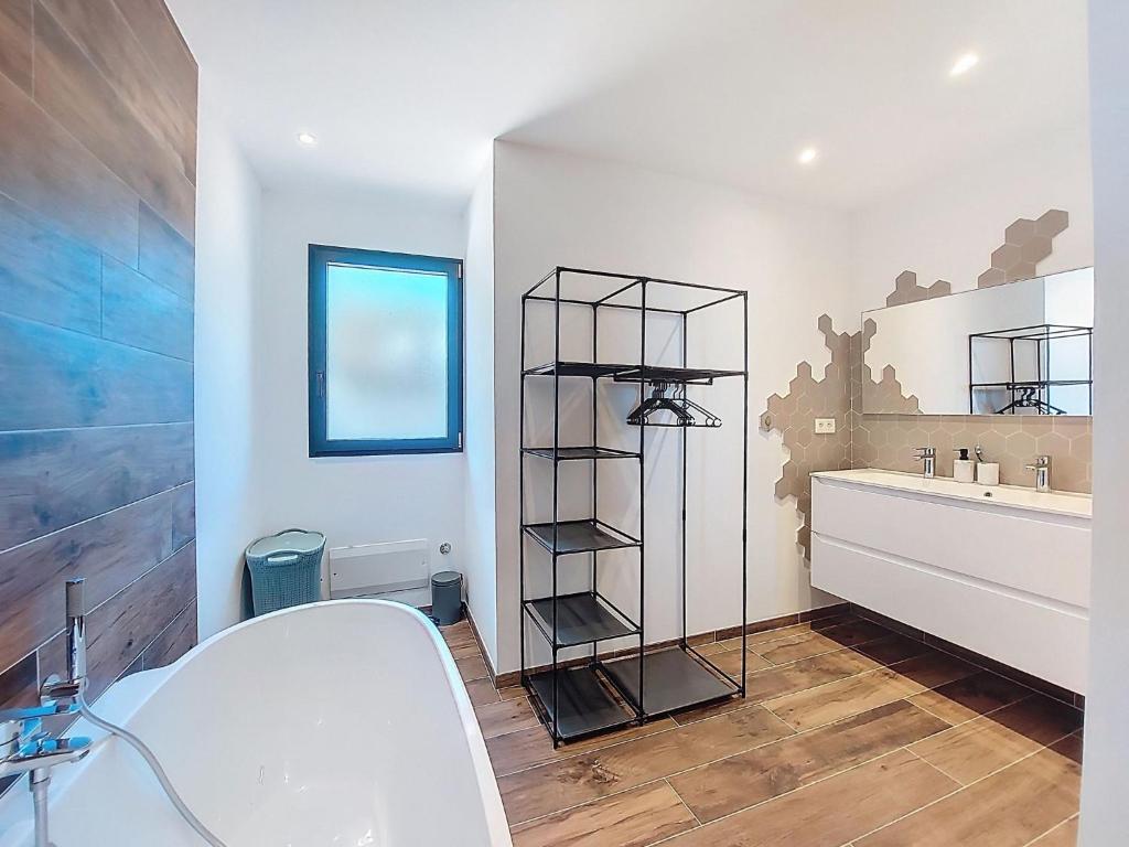  - Villa (10 pers.) Costa Gelata by Interhome